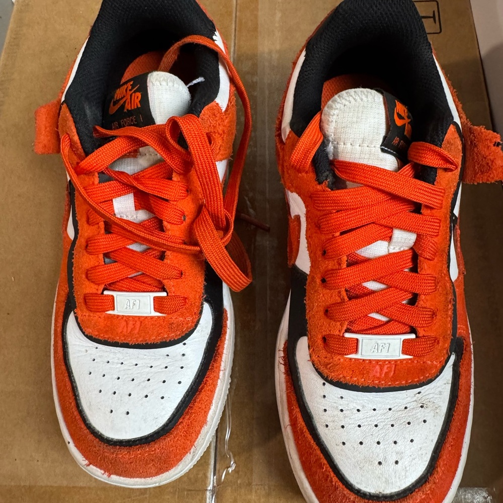 Nike Kids Orange & White Air Force 1 Low - Youth Sneakers